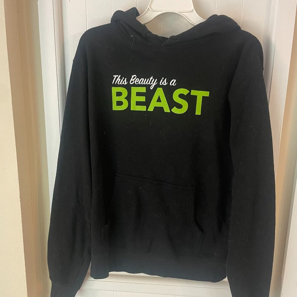 Spartan "This Beauty is a Beast" Sweatshirt – Black & Green